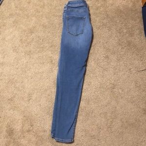 Cute Arizona skinny jeans!!